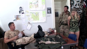 Raw threesome alongside pornstar Elinor Gasset HD